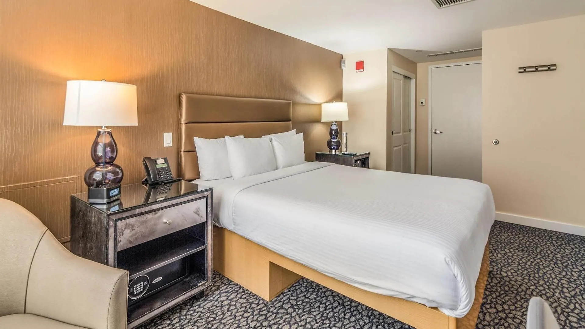 The Historic Blue Angel Hotel Lexington Ave, Ascend Hotel Collection New York